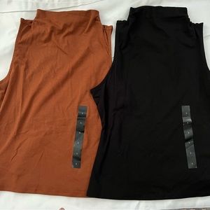 Set of NWT MOCK-NECK TANKs rust + black by Banana Republic size small